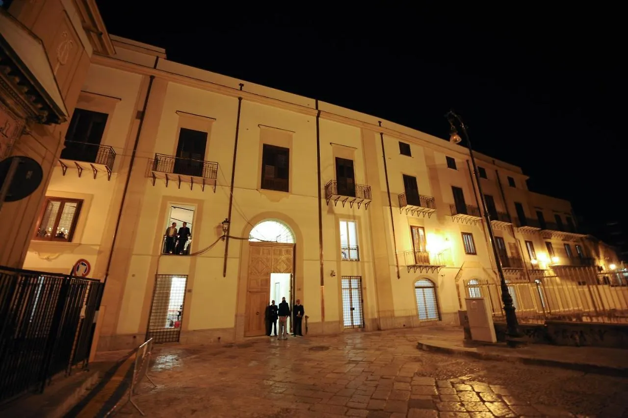 Di Fresco Apartments Luxury Suites Palermo 0*,  Italia